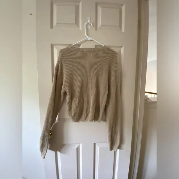 Nu-in Beige Crew Neck Sweater - Picture 4 of 4